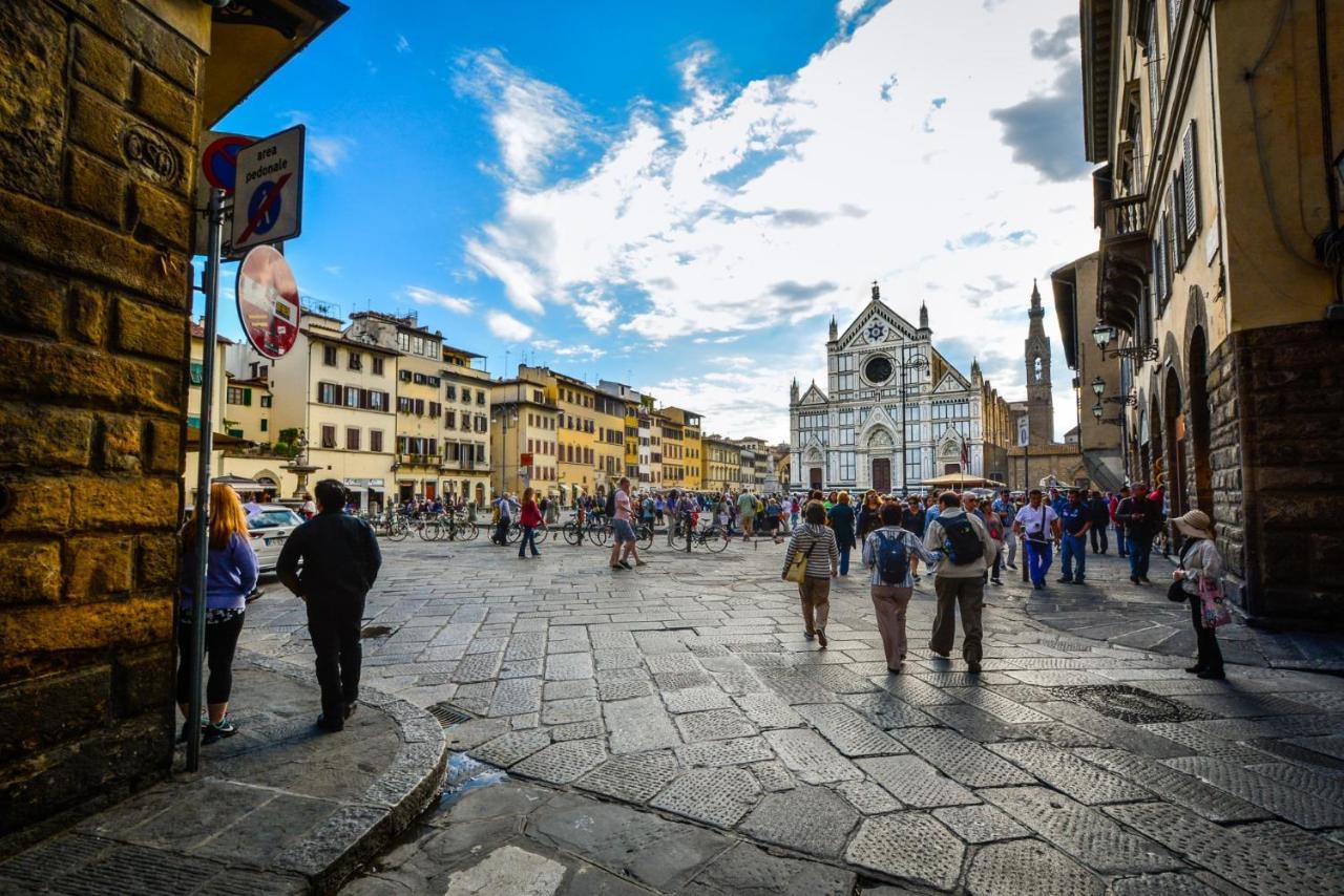 Historic Center Palace - Huge 4 Bedrooms Santa Croce - By Likehomeflorence Florence